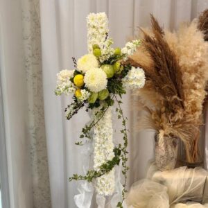 Ivory Prayers | Condolences Flower Stand